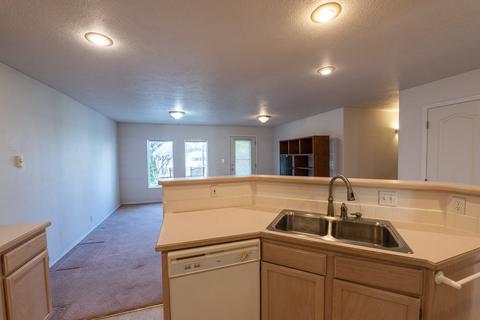 3103 E 44th Ave, Spokane, WA 99223 photo 6