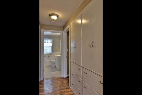 1117 E 40th Ave, Spokane, WA 99203 photo 7