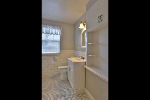 1117 E 40th Ave, Spokane, WA 99203 photo 9