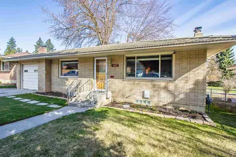 3425 E 9th Ave, Spokane, WA 99202 photo 2