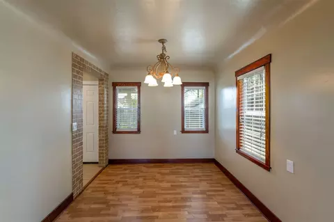 414 E Hoffman Ave, Spokane, WA 99207 photo 5