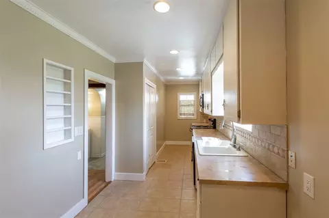 414 E Hoffman Ave, Spokane, WA 99207 photo 6