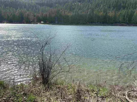 512 Larch Ln, Cusick, WA 99119 photo 2
