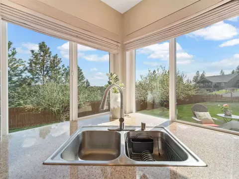 728 E Tudor Ct, Spokane, WA 99208 photo 10