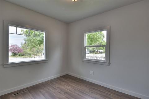 10528 E 8th Ave, Spokane Valley, WA 99206 photo 9