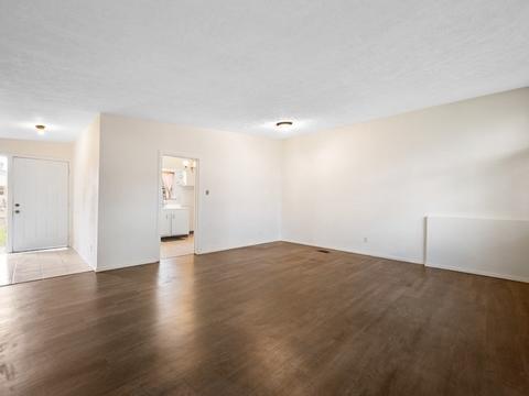 927 E Bismark Ave, Spokane, WA 99208 photo 4