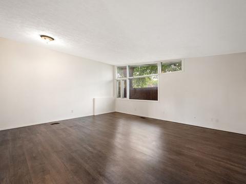 927 E Bismark Ave, Spokane, WA 99208 photo 3
