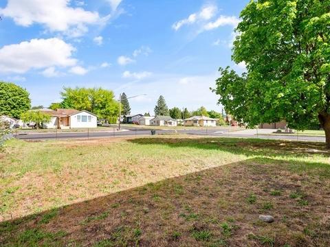 927 E Bismark Ave, Spokane, WA 99208 photo 19