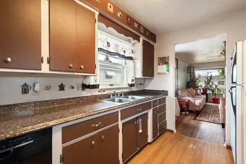 1907 E Longfellow Ave, Spokane, WA 99207 photo 7
