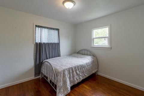 1127 E Broad Ave, Spokane, WA 99207 photo 9