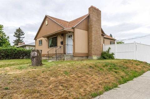 1127 E Broad Ave, Spokane, WA 99207 photo 2
