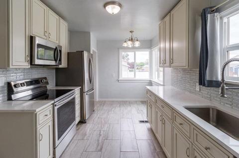 1127 E Broad Ave, Spokane, WA 99207 photo 6