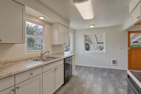 2319 E Rowan Ave, Spokane, WA 99217 photo 5