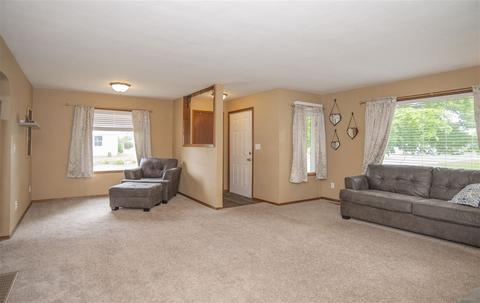 557 E Queen Ave, Spokane, WA 99207 photo 3