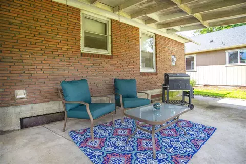 557 E Queen Ave, Spokane, WA 99207 photo 17