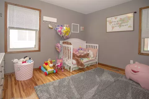 557 E Queen Ave, Spokane, WA 99207 photo 9