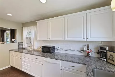 2128 E Gordon Ave, Spokane, WA 99207 photo 6
