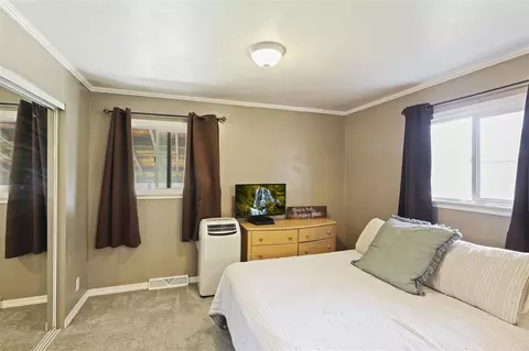 2128 E Gordon Ave, Spokane, WA 99207 photo 9
