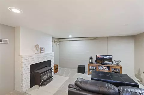 2128 E Gordon Ave, Spokane, WA 99207 photo 13