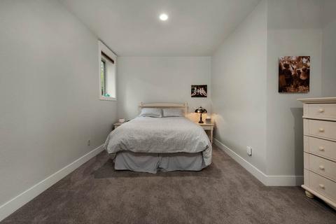 1114 E 19th Ave, Spokane, WA 99203 photo 27