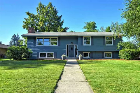 1806 E 38th Ave, Spokane, WA 99203 photo 1