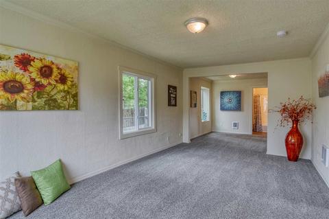 924 E Queen Ave, Spokane, WA 99207 photo 2