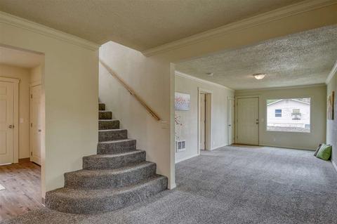 924 E Queen Ave, Spokane, WA 99207 photo 5