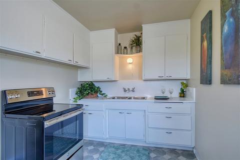 1327 E Hoffman Ave, Spokane, WA 99207 photo 8