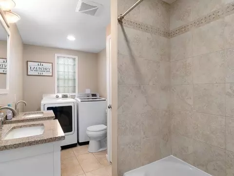 425 E Baldwin Ave, Spokane, WA 99207 photo 8