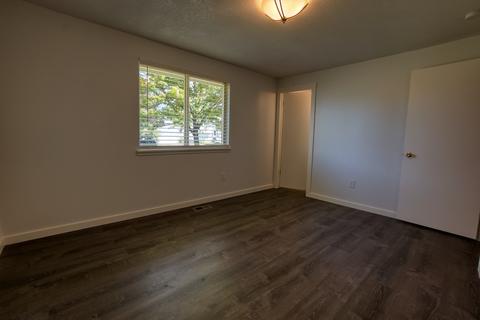 3418 E 27th Ave, Spokane, WA 99223 photo 18