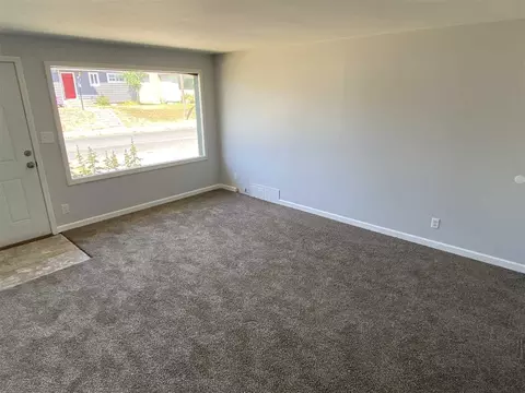1518 E Walton Ave, Spokane, WA 99207 photo 3