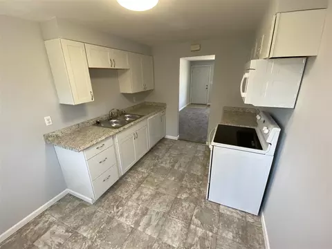 1518 E Walton Ave, Spokane, WA 99207 photo 4