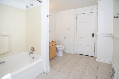 1004 Ermina, Spokane, WA 99207 photo 21