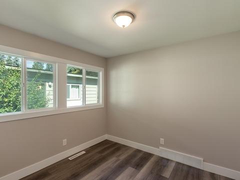 3928 E 11th Ave, Spokane, WA 99202 photo 12