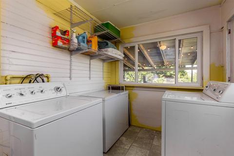523 E Sanson Ave, Spokane, WA 99207 photo 13
