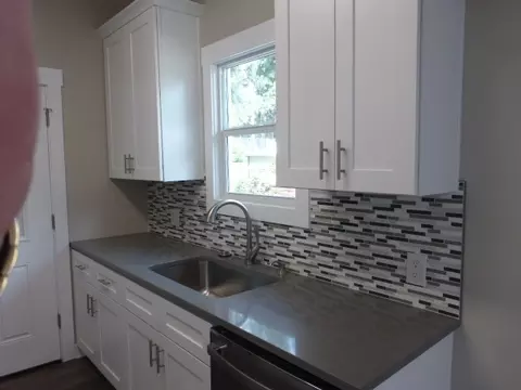 917 E 9th St, Spokane, WA 99202 photo 6