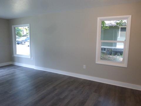 917 E 9th St, Spokane, WA 99202 photo 12