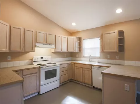 2520 E 6th Ave, Spokane, WA 99202 photo 6