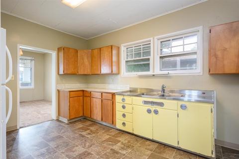 4011 N Maple St, Spokane, WA 99205 photo 7