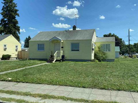 2404 E Marshall Ave, Spokane, WA 99207 photo 1