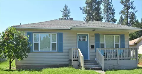 1708 E 40th Ave, Spokane, WA 99203 photo 2