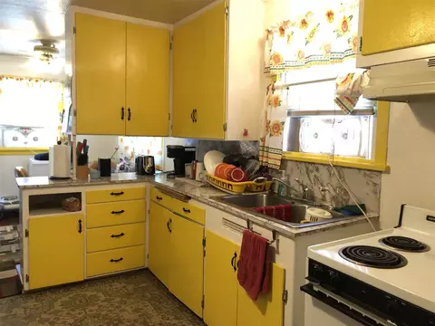 1418 Everett Ave, Spokane, WA 99207 photo 8