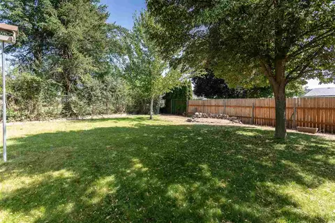 1006 E Pinecone Ct, Spokane, WA 99208 photo 17