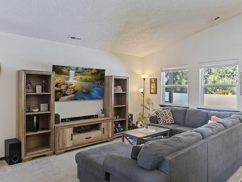 703 E Canterbury Ln, Colbert, WA 99005 photo 4