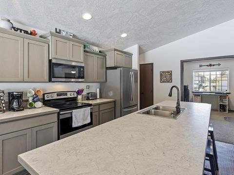 703 E Canterbury Ln, Colbert, WA 99005 photo 8