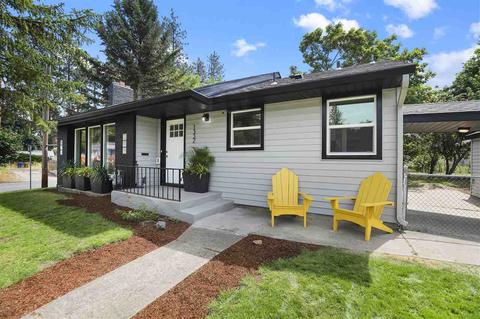 1332 E 36th Ave, Spokane, WA 99203 photo 2