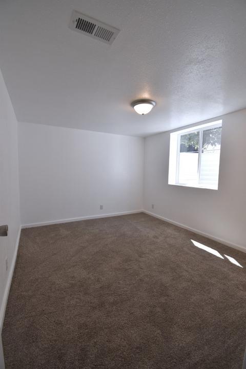 2029 E Heroy Ave, Spokane, WA 99207 photo 12