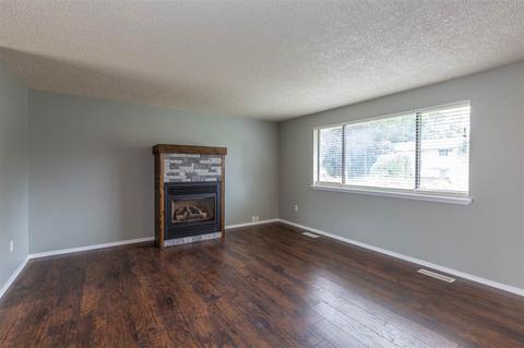 703 E Sierra Ave, Spokane, WA 99208 photo 4