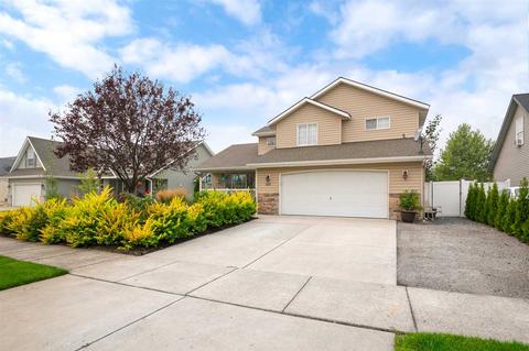 2667 N Sparrow Loop, Post Falls, ID 83854 photo 1