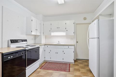 802 E Sanson Ave, Spokane, WA 99207 photo 7